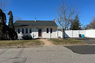 30 Jenkins Ave, North Babylon, NY 11703 - Photo 3