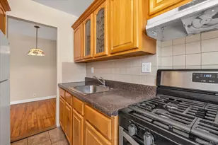 67-50 197th St, Fresh Meadows, NY 11365 - Photo 13