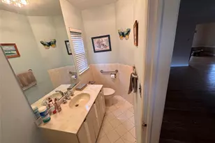 25428 Walden Ave, Great Neck, NY 11020 - Photo 5