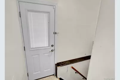 1066 America Avenue, West Babylon, NY 11704 - Photo 11