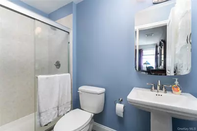 68 Washington Avenue, Patchogue, NY 11772 - Photo 13