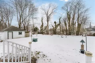 68 Washington Ave, Patchogue, NY 11772 - Photo 23