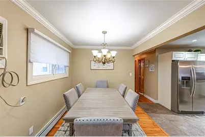 345 Collington Drive, Ronkonkoma, NY 11779 - Photo 9