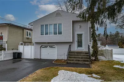 345 Collington Drive, Ronkonkoma, NY 11779 - Photo 1