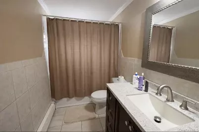 46 Anna Road, Bay Shore, NY 11706 - Photo 9