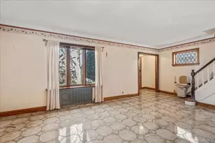 14-27 145th Pl, Whitestone, NY 11357 - Photo 5