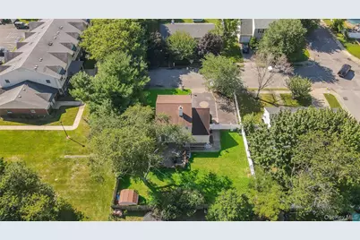 2 Cherry Street, Central Islip, NY 11722 - Photo 31