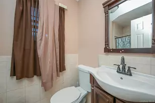 2 Cherry St, Central Islip, NY 11722 - Photo 15