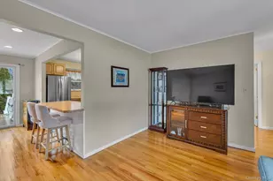 6 Longford St, Huntington, NY 11743 - Photo 5