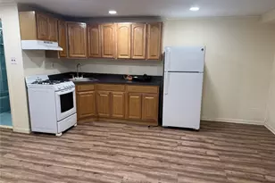 1393 Pelham Pkwy N, Bronx, NY 10469 - Photo 5