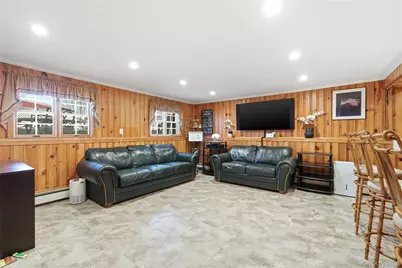 450 Ocean Avenue, Massapequa Park, NY 11762 - Photo 23