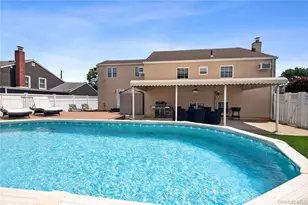 450 Ocean Ave, Massapequa Park, NY 11762 - Photo 37