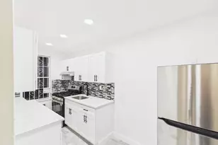 88-10 34th Ave, Jackson Heights, NY 11372 - Photo 7