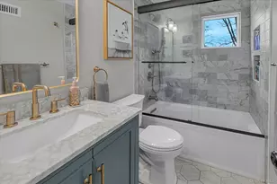 10 Peachtree Ln, Huntington Station, NY 11746 - Photo 17