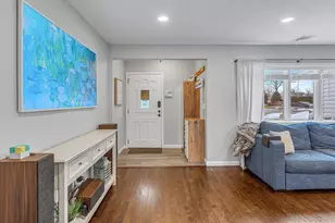 10 Peachtree Ln, Huntington Station, NY 11746 - Photo 5