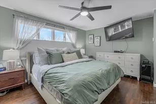 10 Peachtree Ln, Huntington Station, NY 11746 - Photo 13