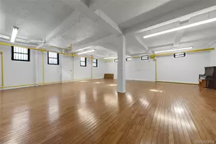 84-51 Beverly Rd, Kew Gardens, NY 11415 - Photo 11