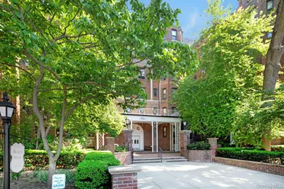 8451 Beverly Road #1A 10 1U 2U 4N, Kew Gardens, NY 11415 - Photo 3