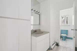 14 Jeffrey Ln, Great Neck, NY 11020 - Photo 9