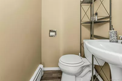 86 Taft Avenue, Lynbrook, NY 11563 - Photo 15