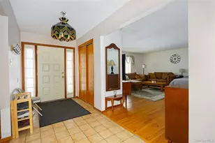 21 Lounsbury Dr, Baldwin Place, NY 10505 - Photo 11