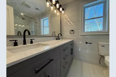 89 C Mt Sinai Coram Road, Coram, NY 11727 - Photo 15