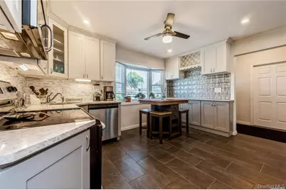 36 Robin Lane, Levittown, NY 11756 - Photo 5