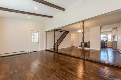 36 Robin Lane, Levittown, NY 11756 - Photo 11