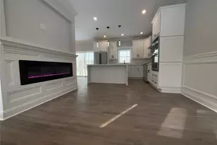 89 B Mount Sinai-Coram Rd, Coram, NY 11727 - Photo 3