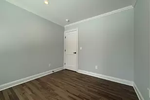 89 B Mount Sinai-Coram Rd, Coram, NY 11727 - Photo 17