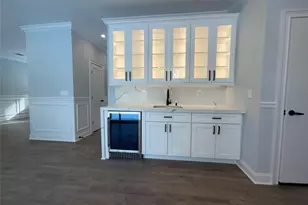 89 B Mount Sinai-Coram Rd, Coram, NY 11727 - Photo 11