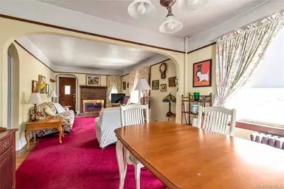 70 Lyon Place, Lynbrook, NY 11563 - Photo 5