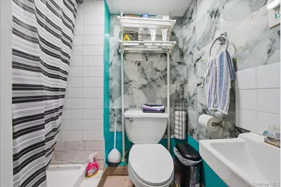 4158 Edson Avenue, Bronx, NY 10466 - Photo 23