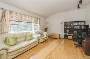 23 Dressler Rd, Greenlawn, NY 11740 - Photo 19