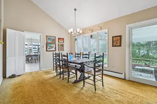 192 Bengeyfield Dr, East Williston, NY 11596 - Photo 5