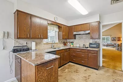 192 Bengeyfield Drive, East Williston, NY 11596 - Photo 9