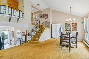 192 Bengeyfield Dr, East Williston, NY 11596 - Photo 3