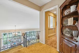 192 Bengeyfield Dr, East Williston, NY 11596 - Photo 13