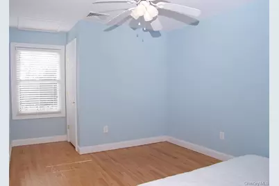 100 Lake Promenade, Ronkonkoma, NY 11779 - Photo 11