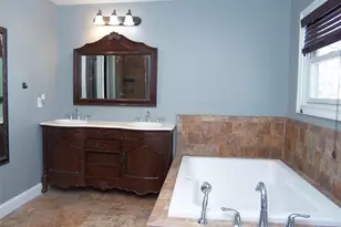 100 Lake Promenade, Ronkonkoma, NY 11779 - Photo 9