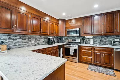 168 Glenmore Street, East Williston, NY 11596 - Photo 7