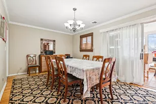 168 Glenmore St, East Williston, NY 11596 - Photo 5