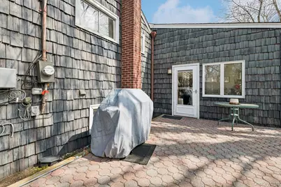 168 Glenmore Street, East Williston, NY 11596 - Photo 23