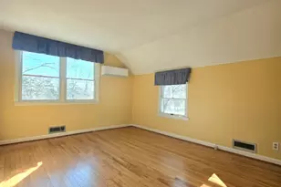 30 Tappen Dr, Melville, NY 11747 - Photo 9