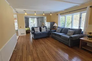 30 Tappen Dr, Melville, NY 11747 - Photo 3