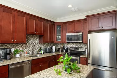 404 Gardenia Drive, Rhinebeck, NY 12572 - Photo 9