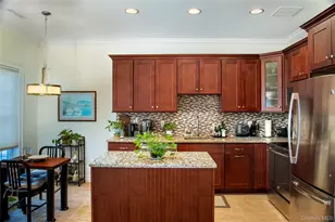 404 Gardenia Dr, Rhinebeck, NY 12572 - Photo 7