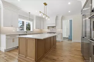 135 Adams St, Garden City, NY 11530 - Photo 9