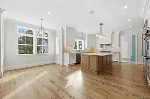 135 Adams St, Garden City, NY 11530 - Photo 11