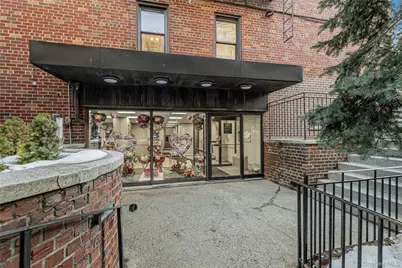 1725 Edison Avenue #1F, Bronx, NY 10461 - Photo 1